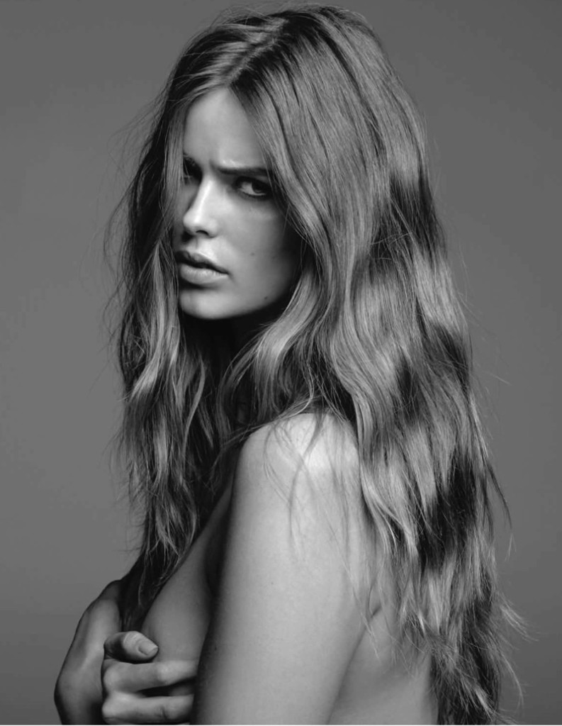 Robyn Lawley in black and white